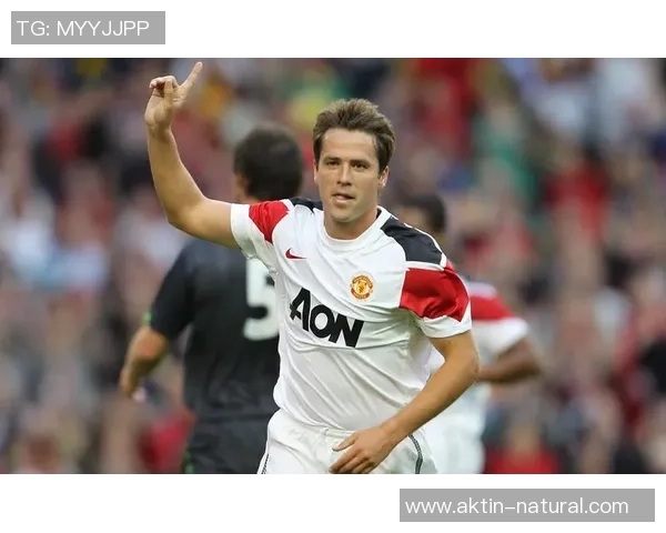 全球足球明星品牌标志全解析见证传奇与时尚的完美结合