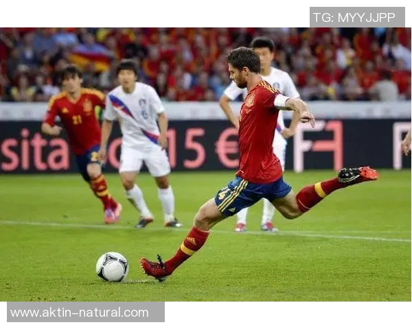 提升足球技艺的关键训练方法长传技巧全面解析与实战应用