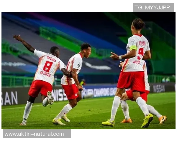 宜兴西甲足球热潮来袭球迷激情四溢共庆足球盛宴