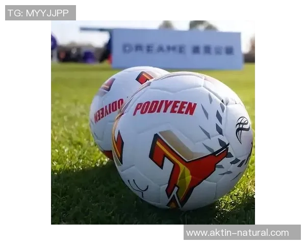 明光足球：激情与梦想交织的绿茵场上演绎青春的无限可能