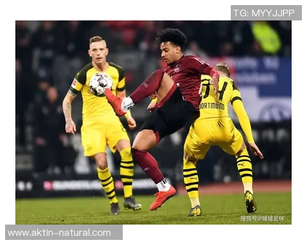 足球中乌之战时间及赛事回顾分析带你了解比赛的精彩瞬间与历史意义