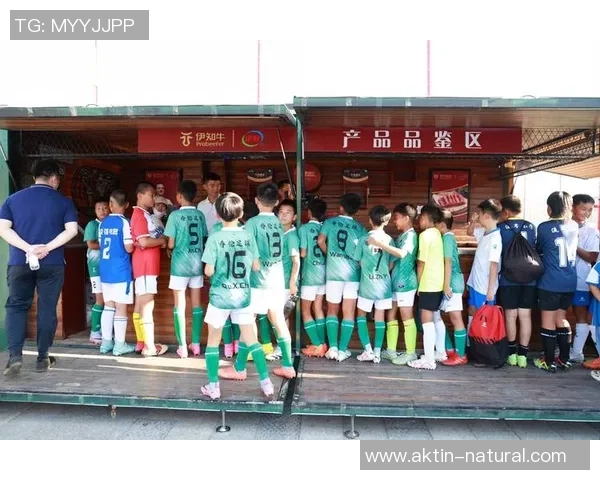 裕达足球引领新潮流助力青少年成长与梦想实现